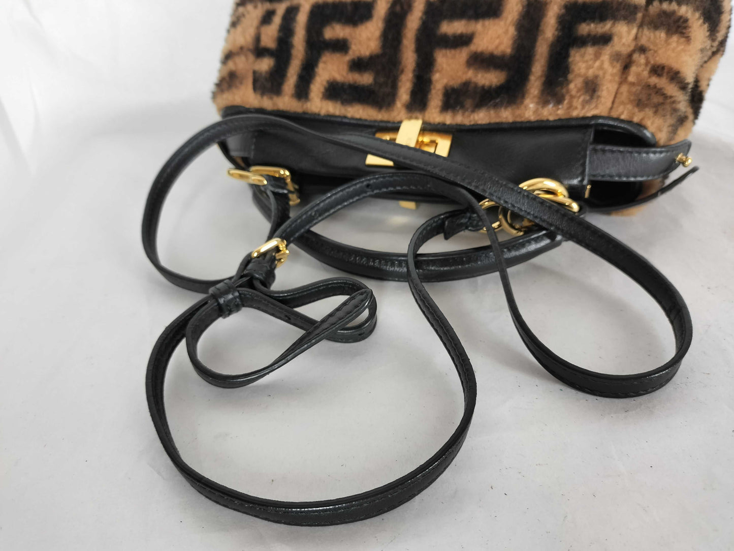 FENDI Fendi Peekaboo Shoulder Bag
