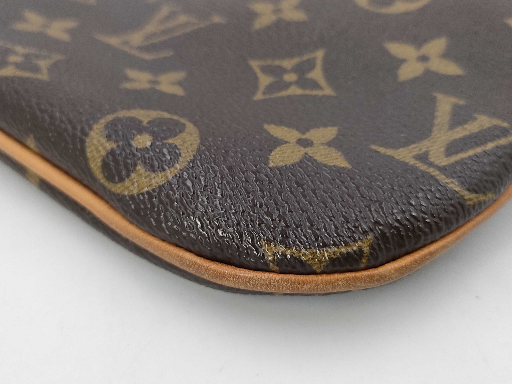 LOUIS VUITTON Vuitton Monogram Pochette Bosfall Shoulder Bag