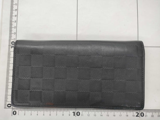 LOUIS VUITTON Vuitton Damier Wallet Black Wallet