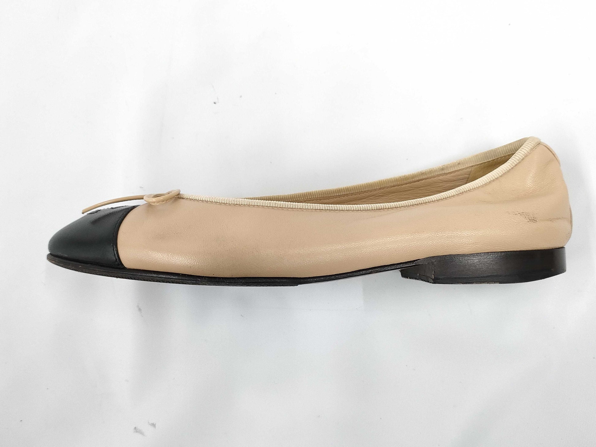 CHANEL Beige 36 Pumps