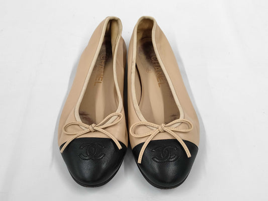 CHANEL Beige 36 Pumps