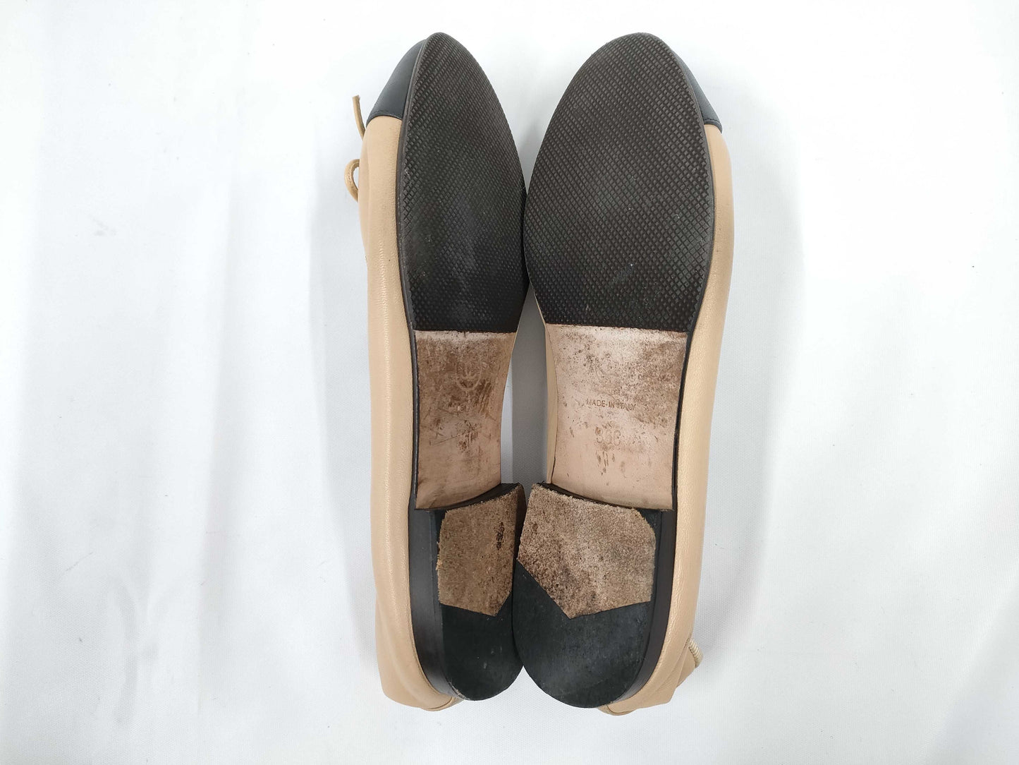 CHANEL Beige 36 Pumps