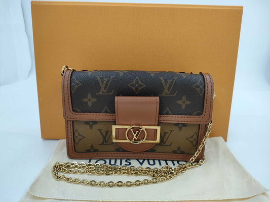 LOUIS VUITTON Vuitton Monogram Dauphine Shoulder Bag