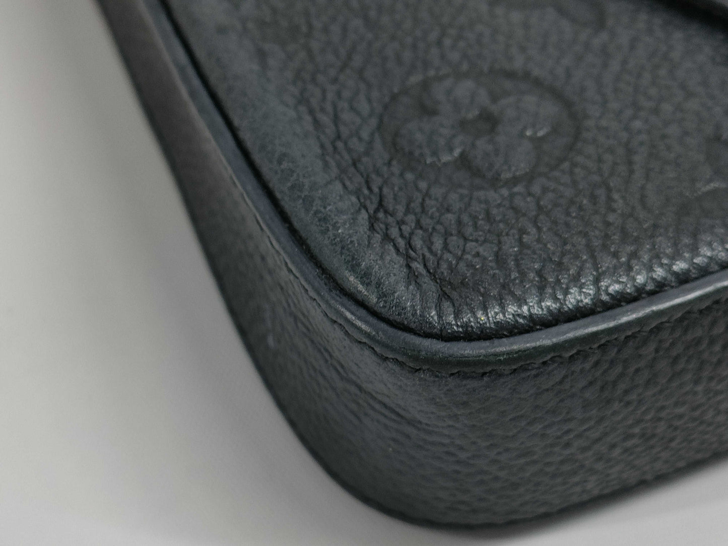 LOUIS VUITTON Monogram Empreinte Pochette Felicie with Chain Strap and RFID