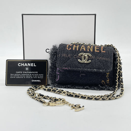 CHANEL CHANEL Matlasse Logo Chain Shoulder 32 Series Shoulder Bag