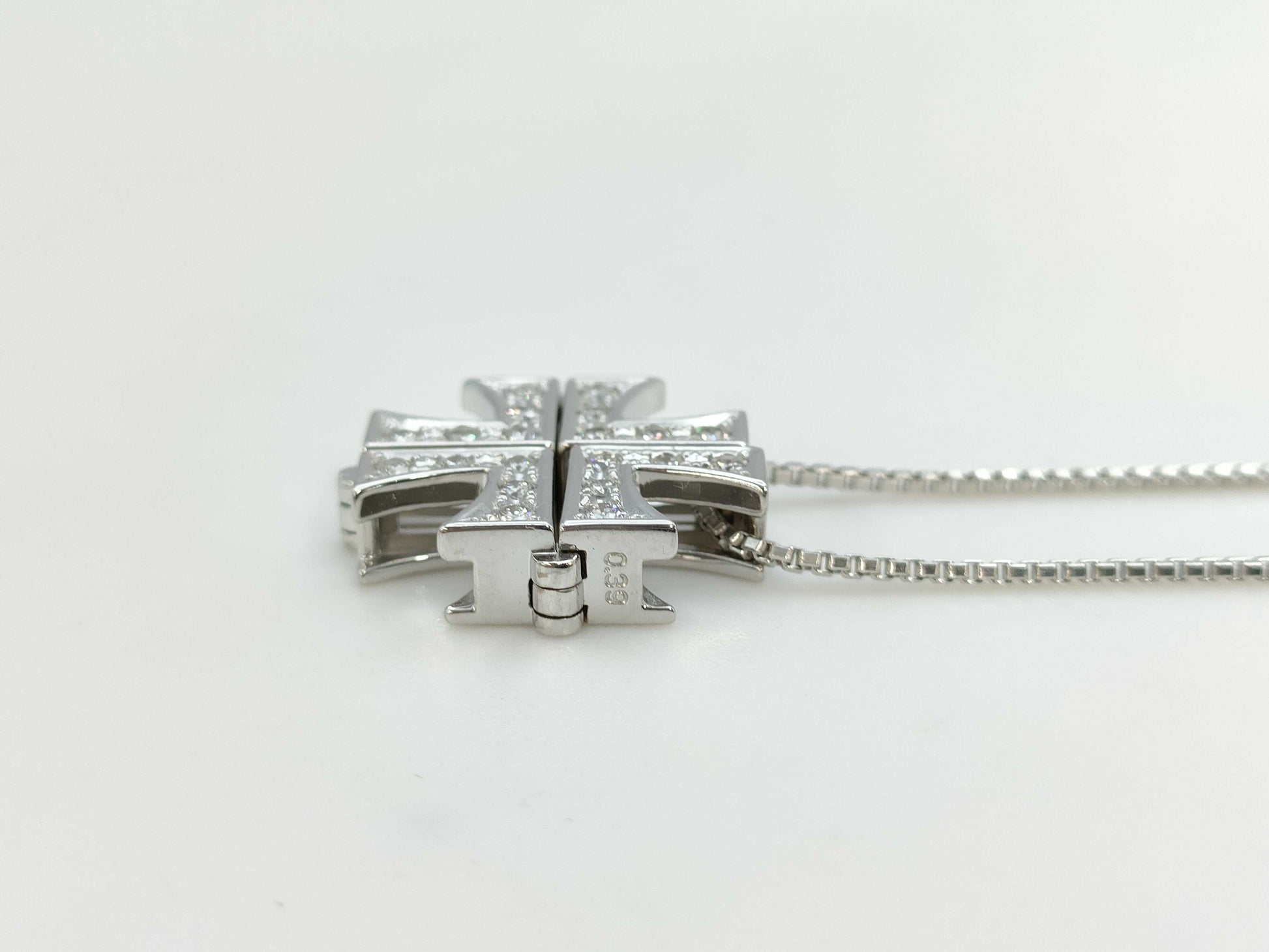 TASAKI TASAKI D0.39ct Cross K18WG 9.2g Necklace