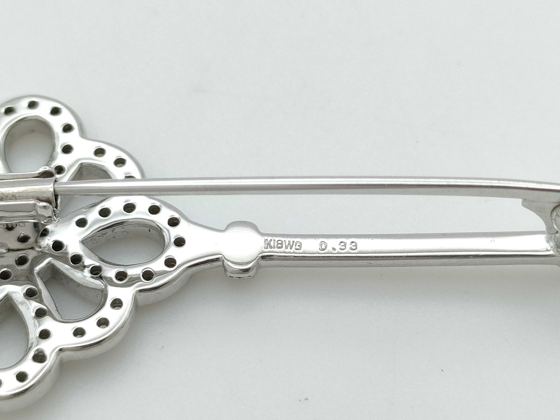 D0.33ct K18WG 4.7g Brooch