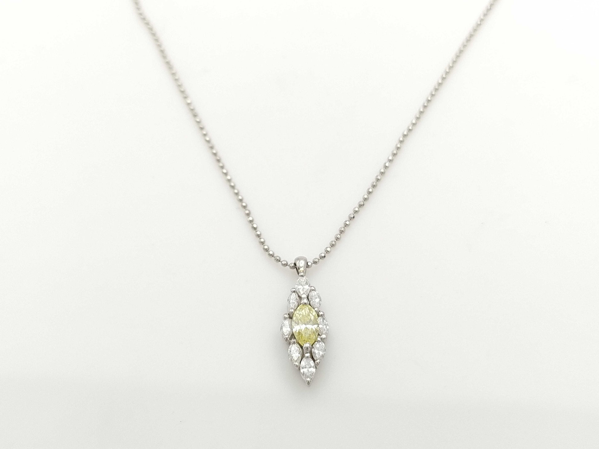 D0.36ct D0.40ct PT900/850 4.4g Necklace