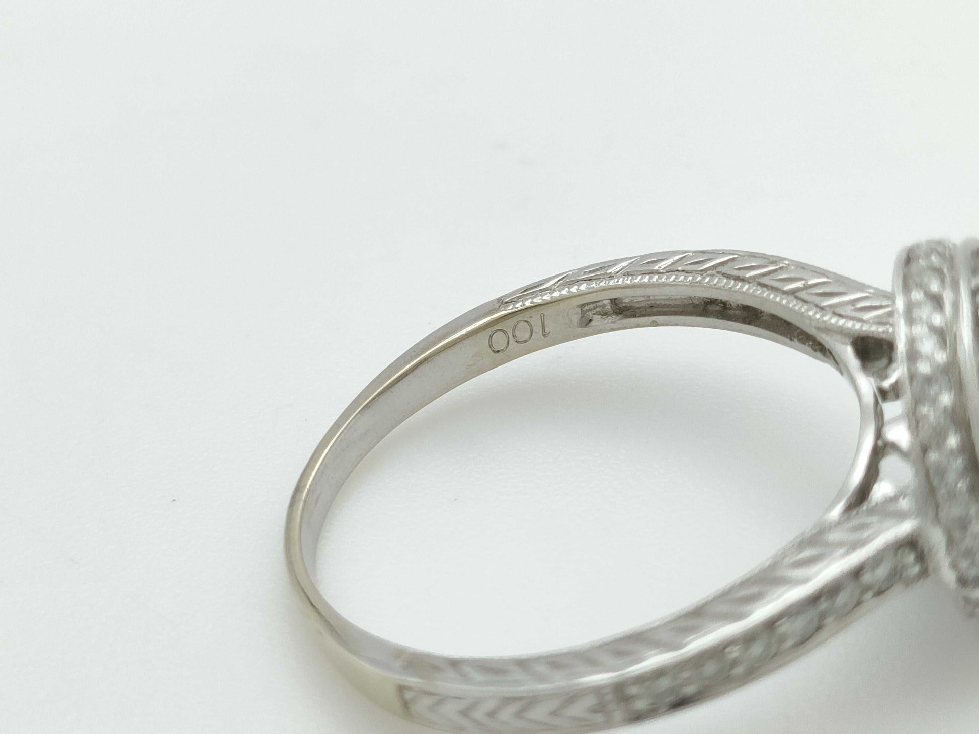 D1.00ct K14WG 3.3g Ring