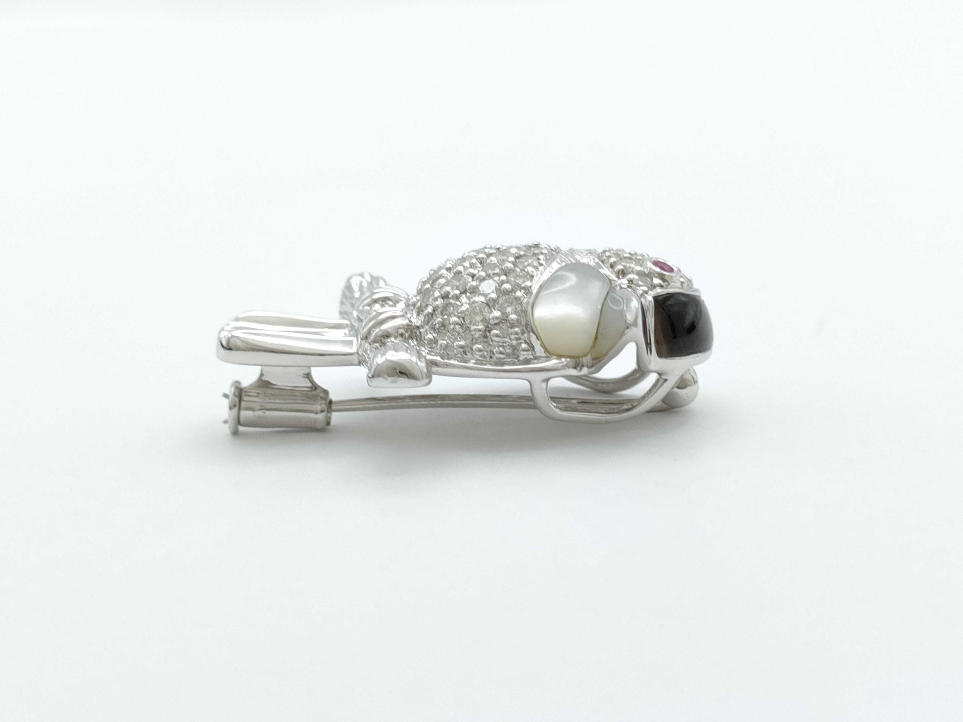 Bird Motif R0.02ct D0.90ct Shell K18WG 9.1g Brooch