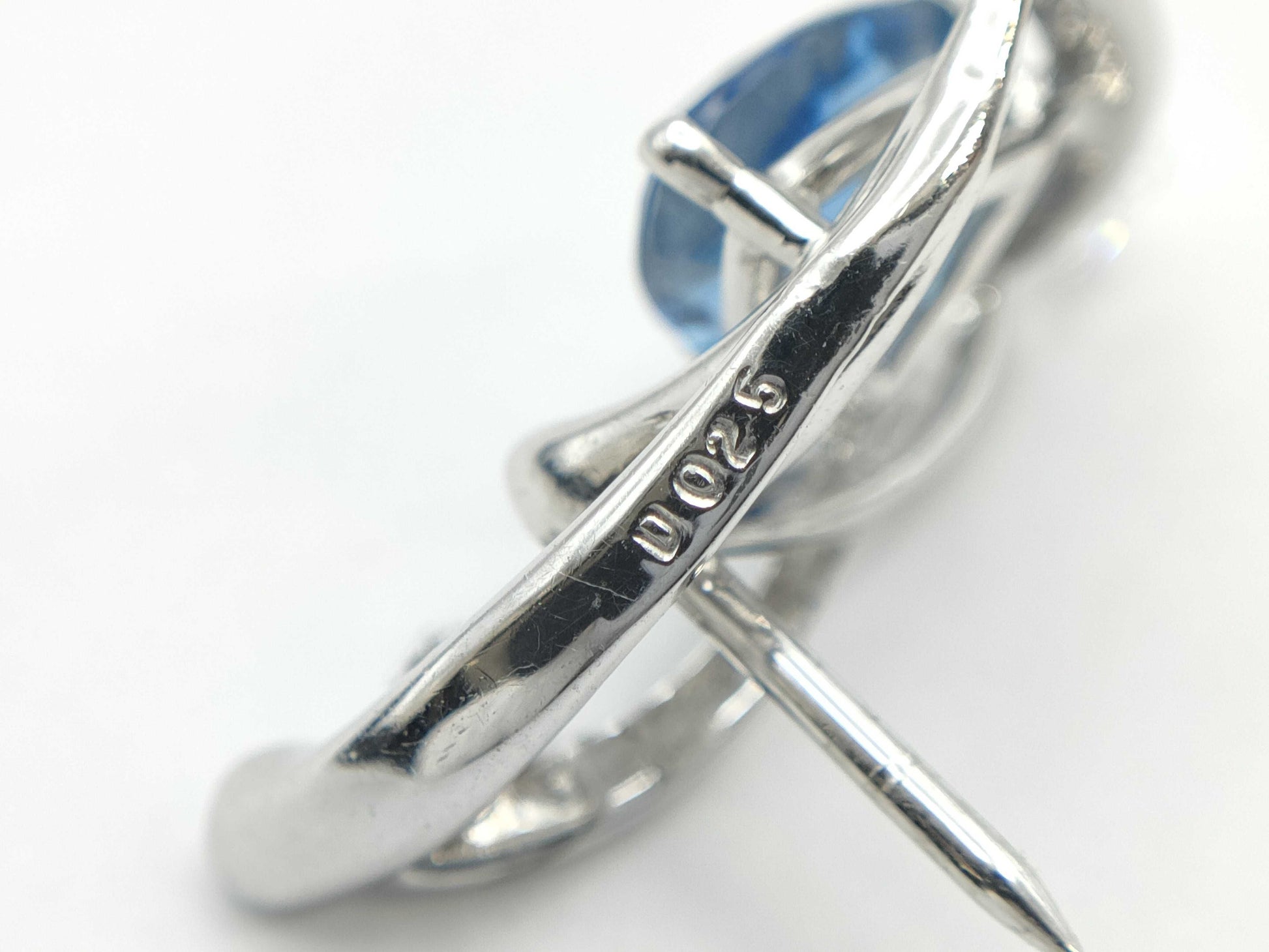 AQ1.04ct D0.25ct D0.03ct K18WG 2.6g Tie Pin Cuffs