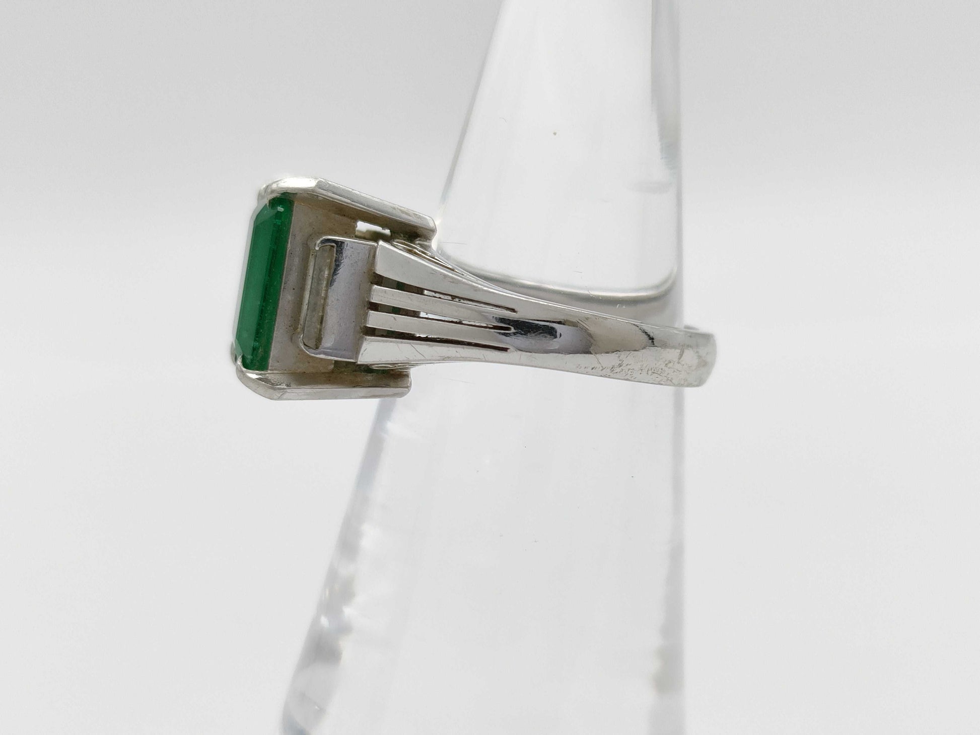 E1.91ct D0.37ct PT900 7.9g Ring