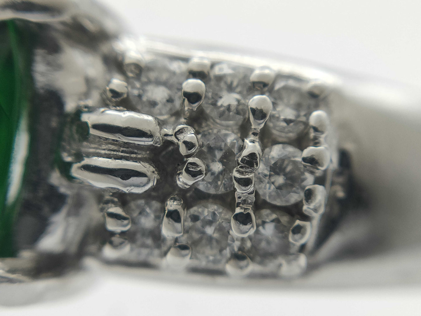 Green Grossula Garnet 1.31ct D0.16ct PT900 6.5g Ring
