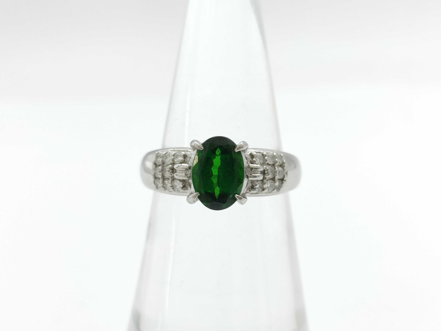 Green Grossula Garnet 1.31ct D0.16ct PT900 6.5g Ring