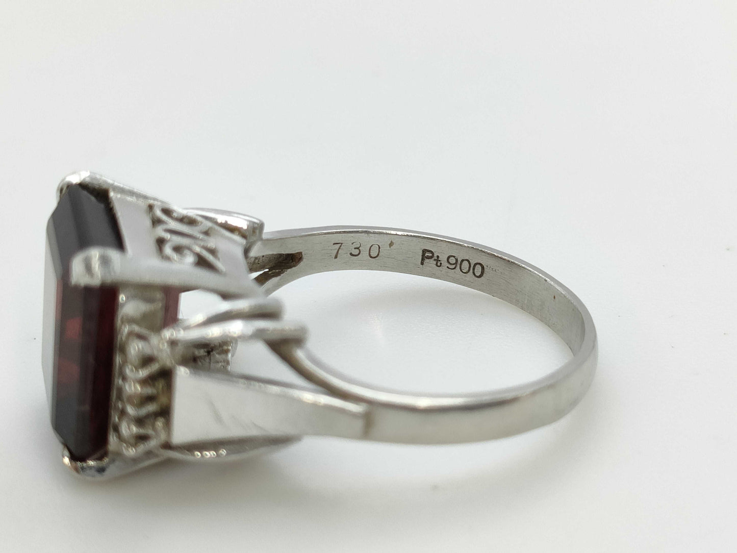 G7.30ct D0.11ct PT900 6.7g Ring