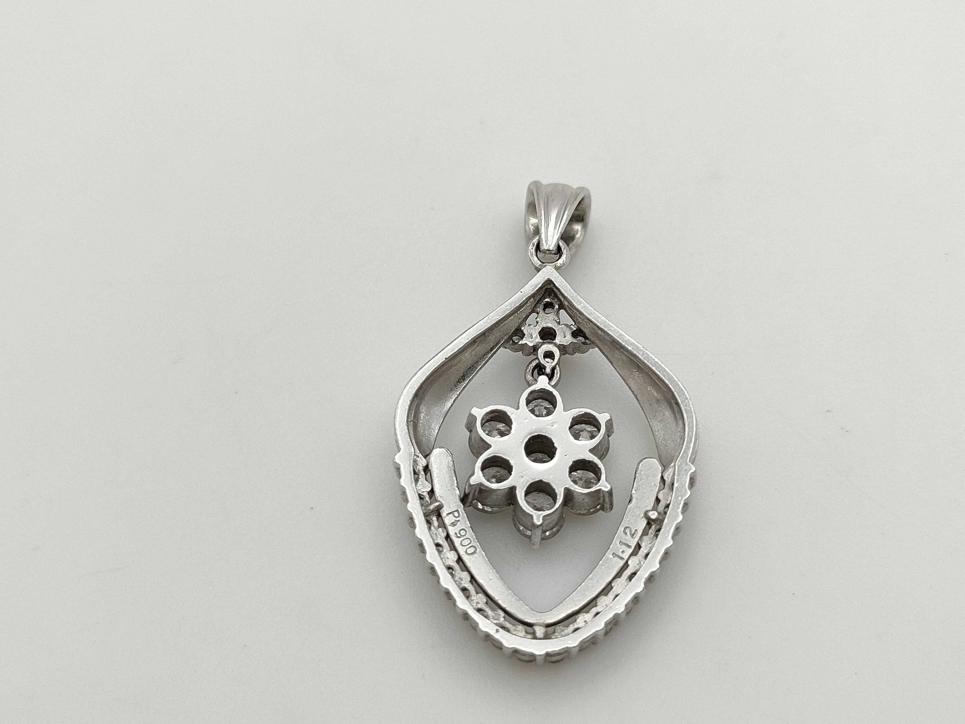 D1.12ct PT900 6.7g Pendant Top