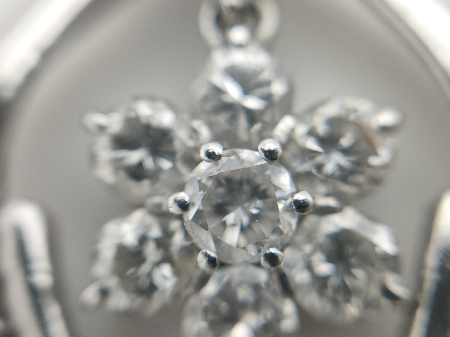 D1.12ct PT900 6.7g Pendant Top