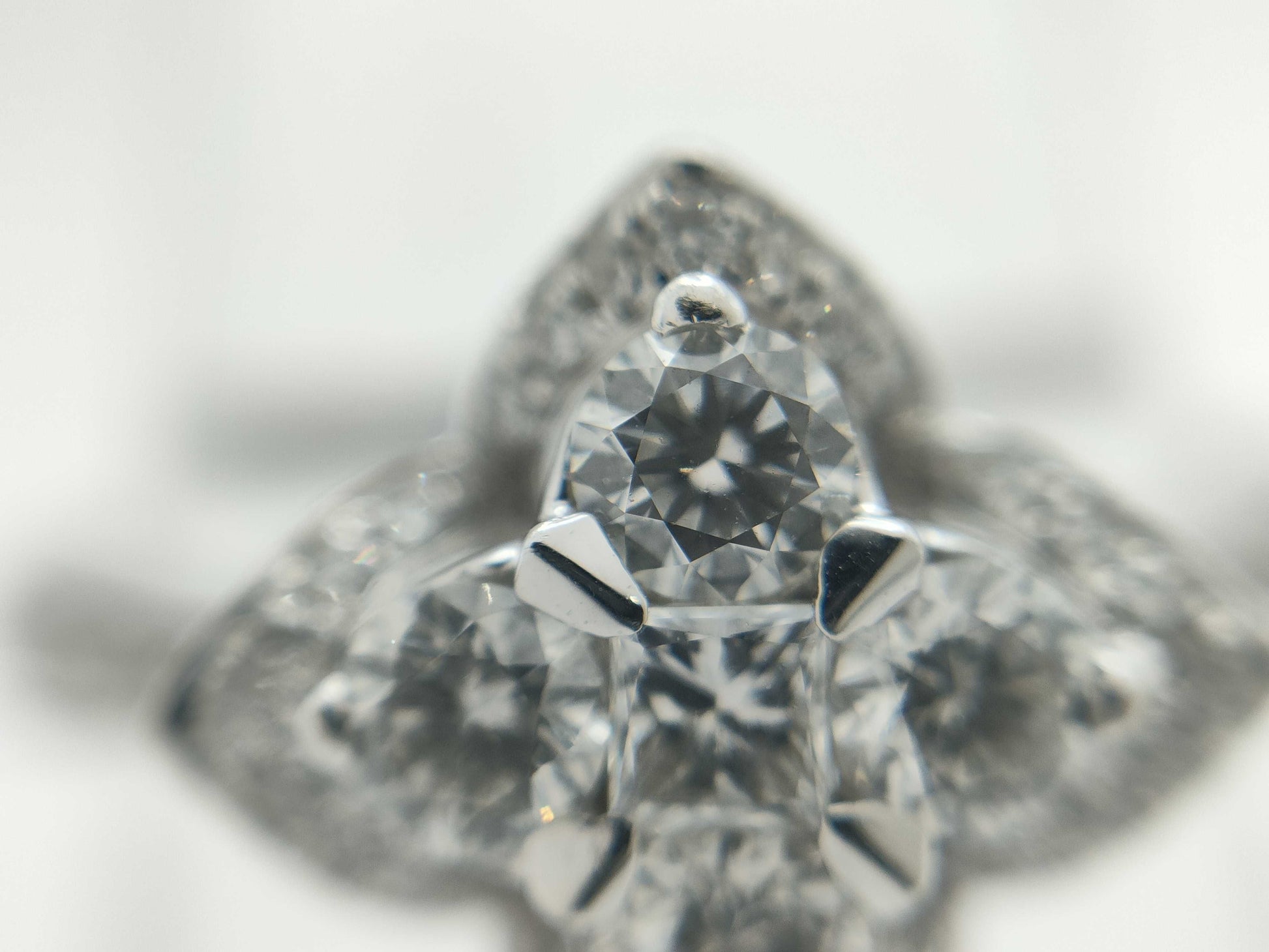 Diamond K18 3.2g Ring