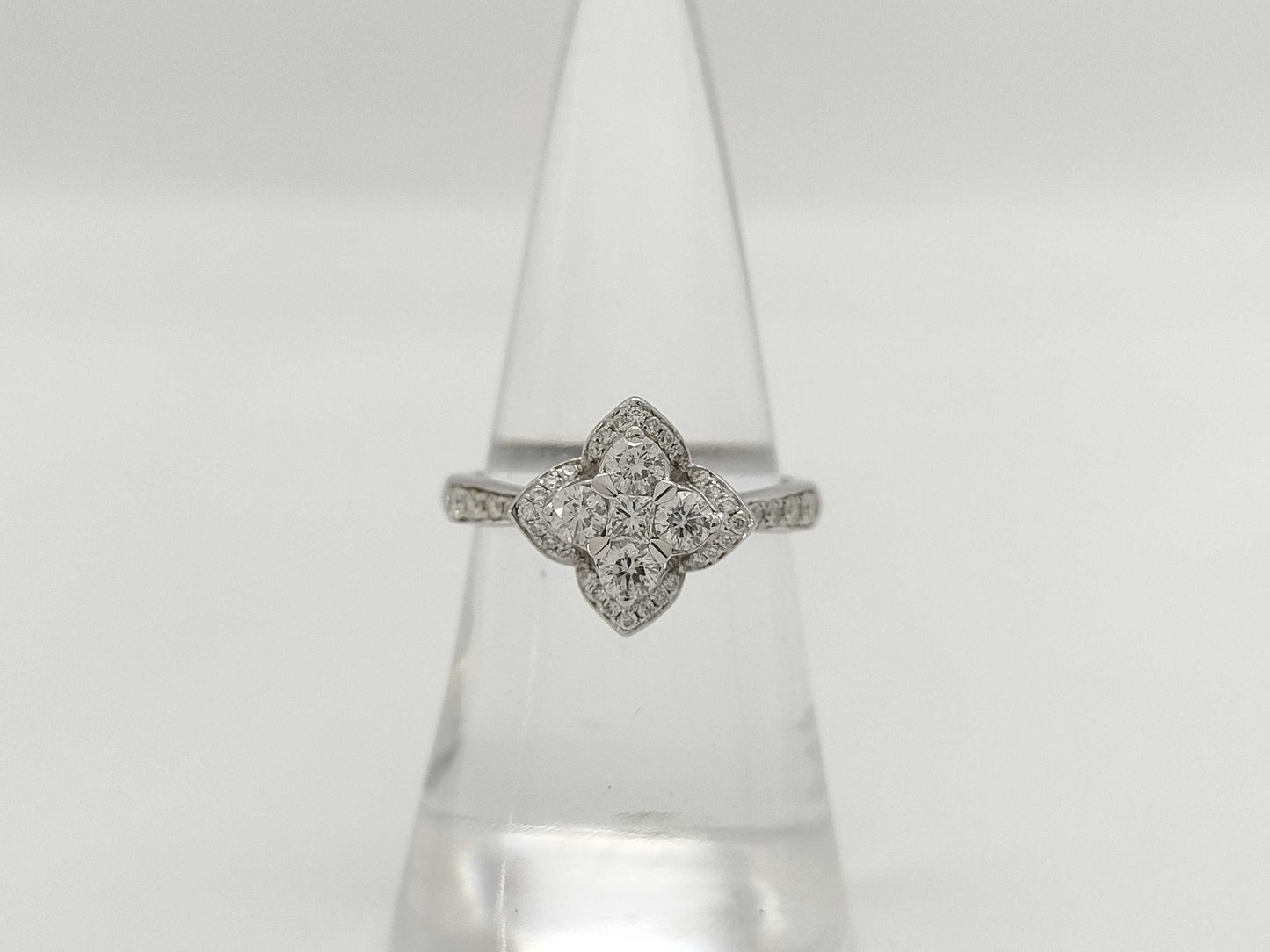 Diamond K18 3.2g Ring
