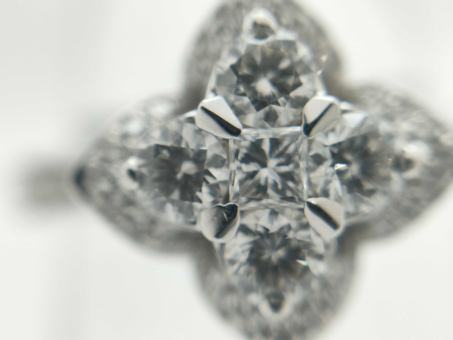 Diamond K18 3.2g Ring