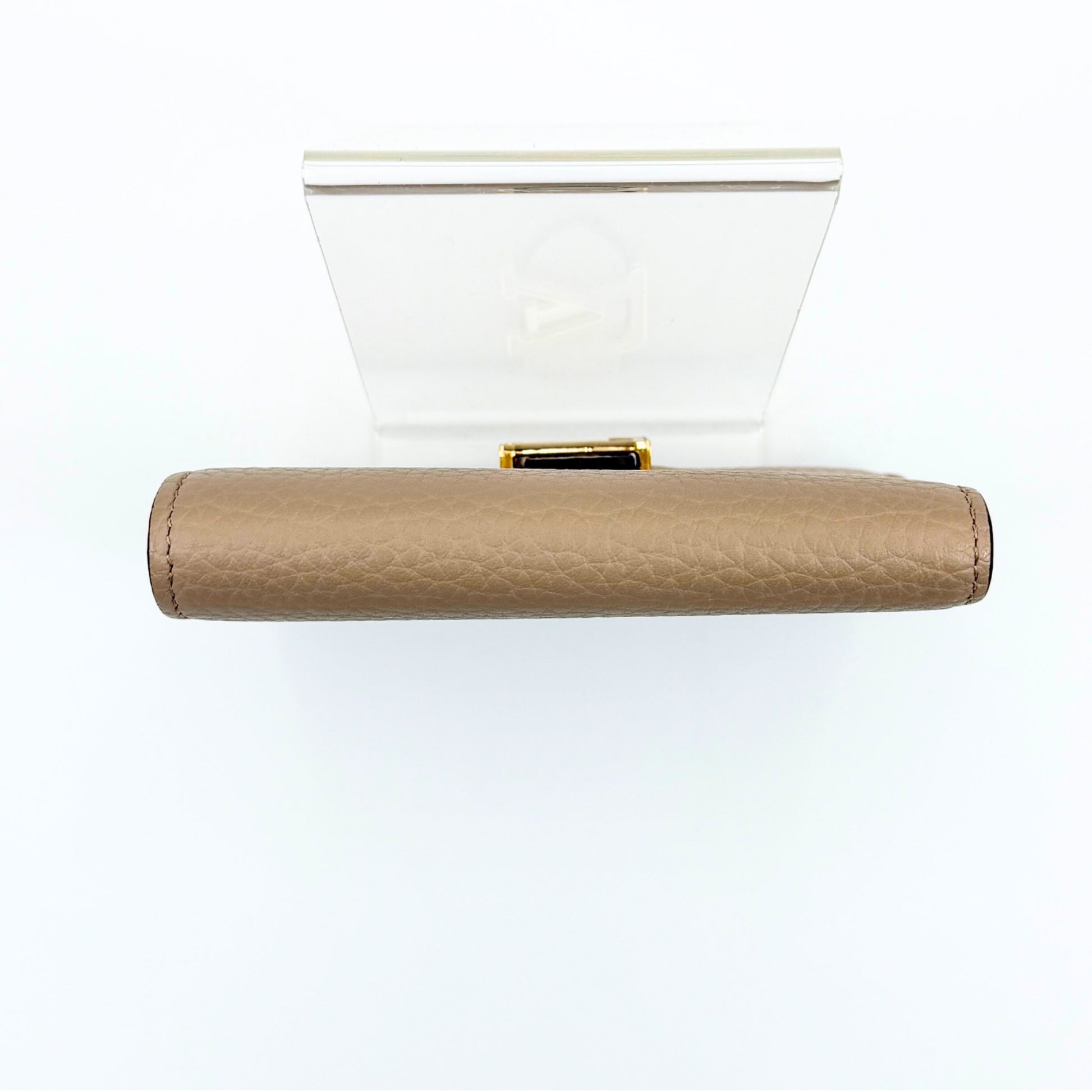 LOUIS VUITTON LOUIS VUITTON Tryon LV Vertical Galle Wallet Compact M82198 RFID Responsive Wallet Wallet