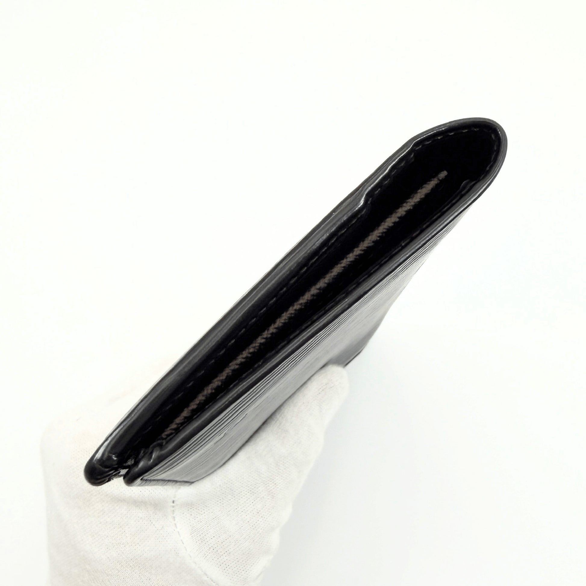 LOUIS VUITTON LOUIS VUITTON Louis Vuitton Epi Porte-Feuille Brazza Noir M60622 Wallet Wallet