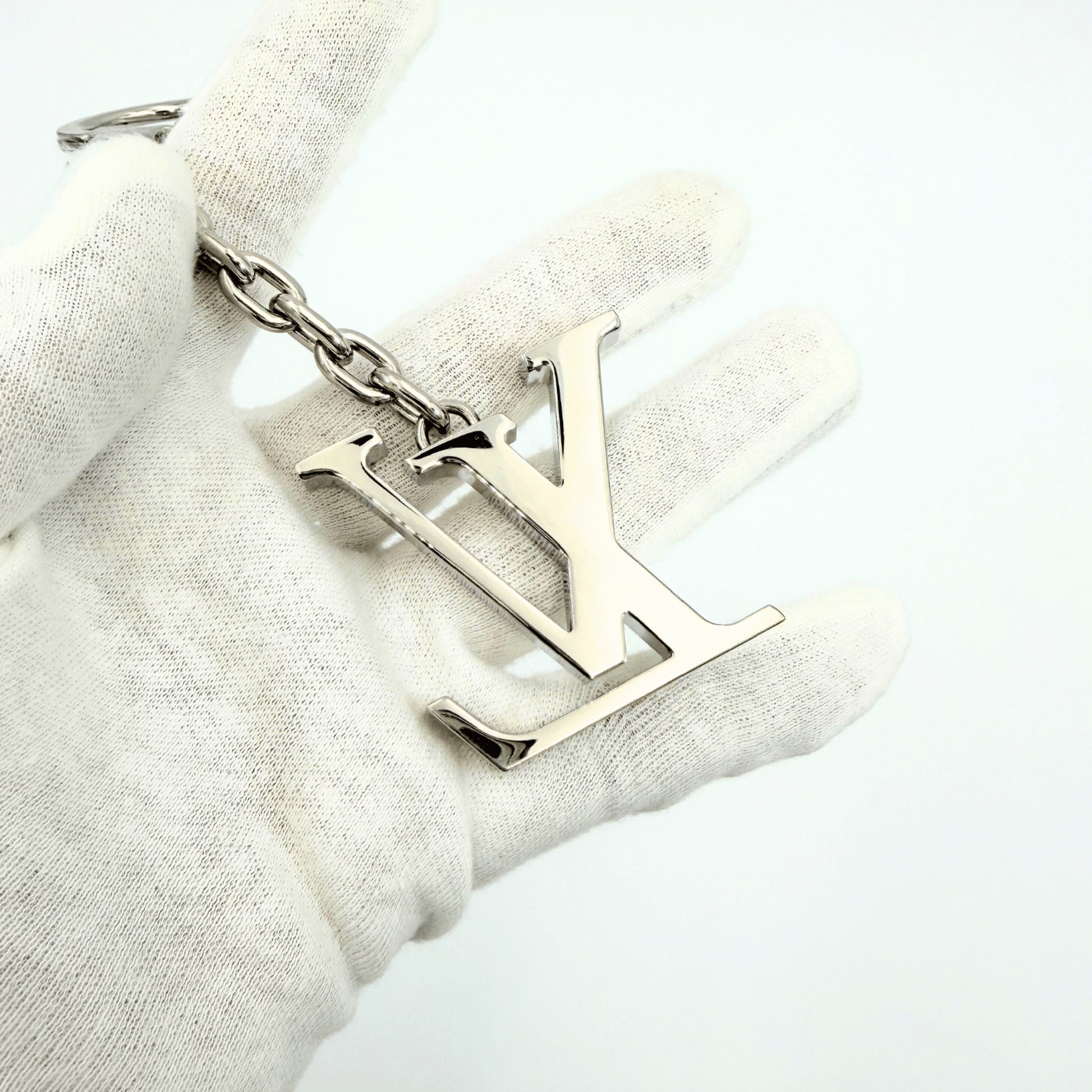 LOUIS VUITTON PORTOCRE Initial LV Charm Keyring M65071 Key Case & Key Chain with Box & Storage Bag Key Case & Key Chain