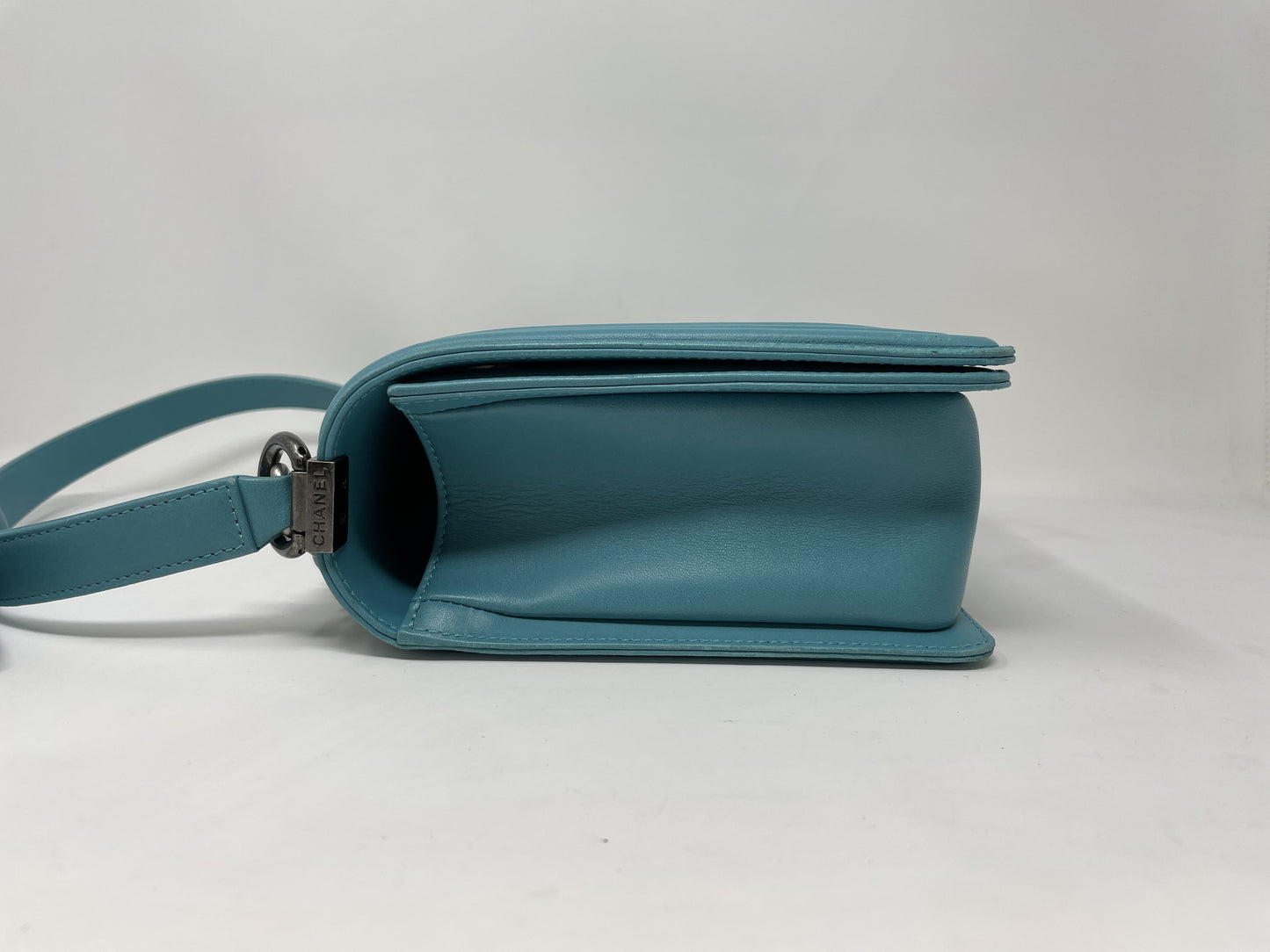 CHANEL Boy Chanel Shoulder Bag, Green with Silver Hardware and Leather Shoulder Bag