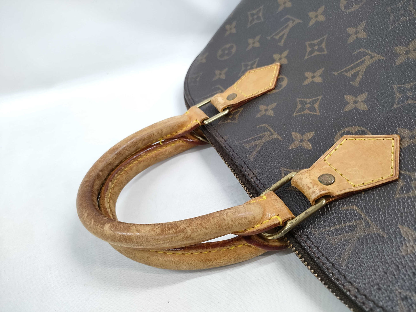 LOUIS VUITTON Monogram Alma Boston Bag with Strap BA0958