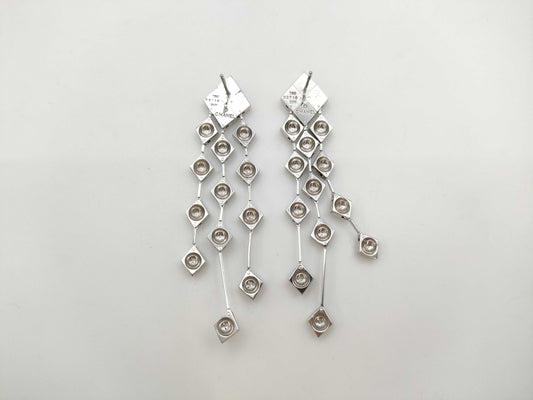 CHANEL Matlasse WG 750 22.6g Earrings