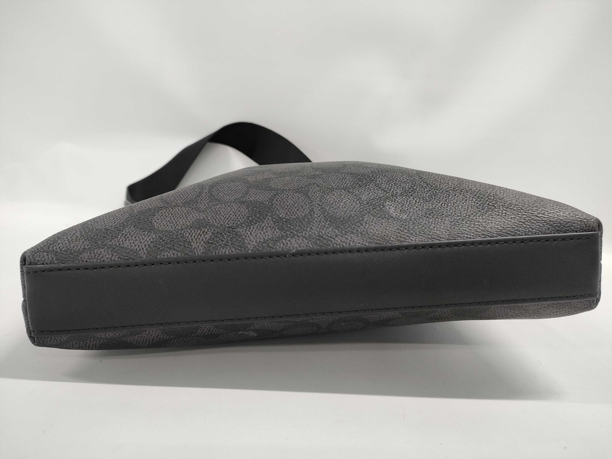 COACH Signature Pattern Black Shoulder Bag