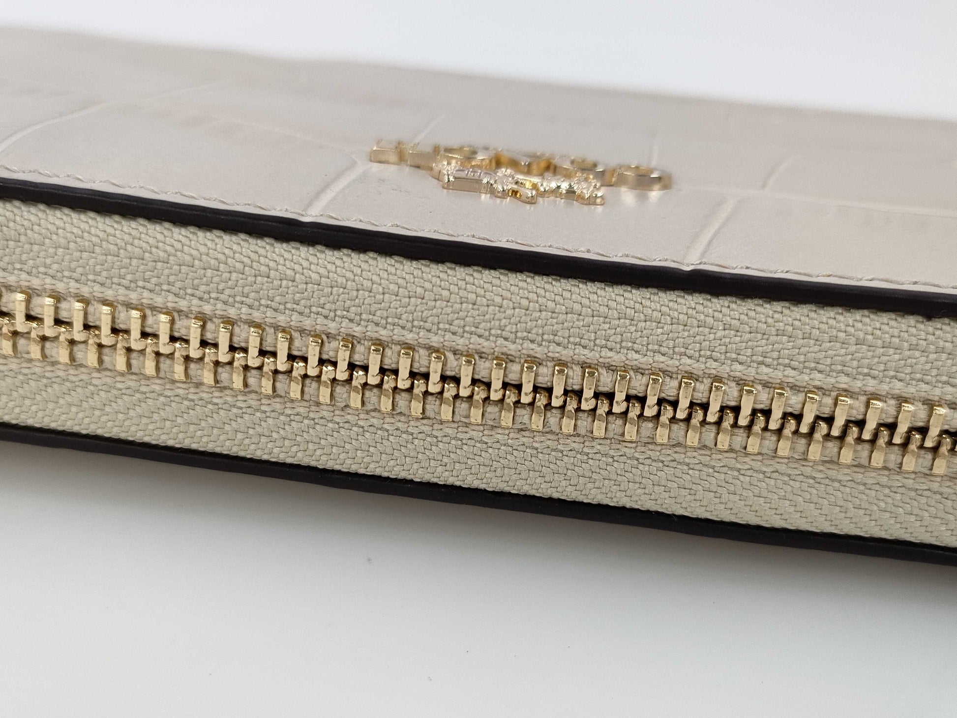 COACH Long Wallet Croco-style Embossed Leather White Wallet
