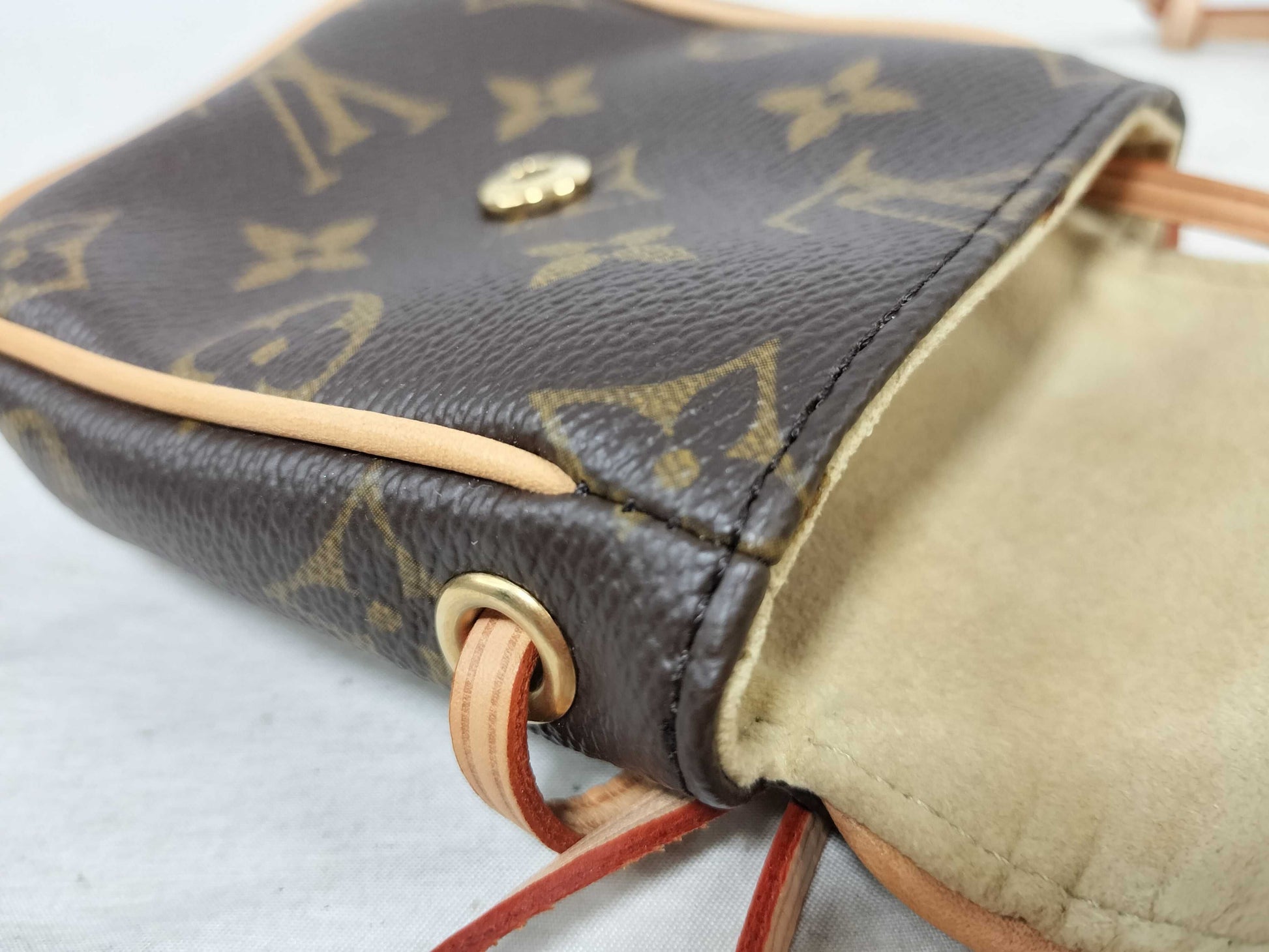 LOUIS VUITTON Monogram Cancun Pouch Shoulder Bag M60018