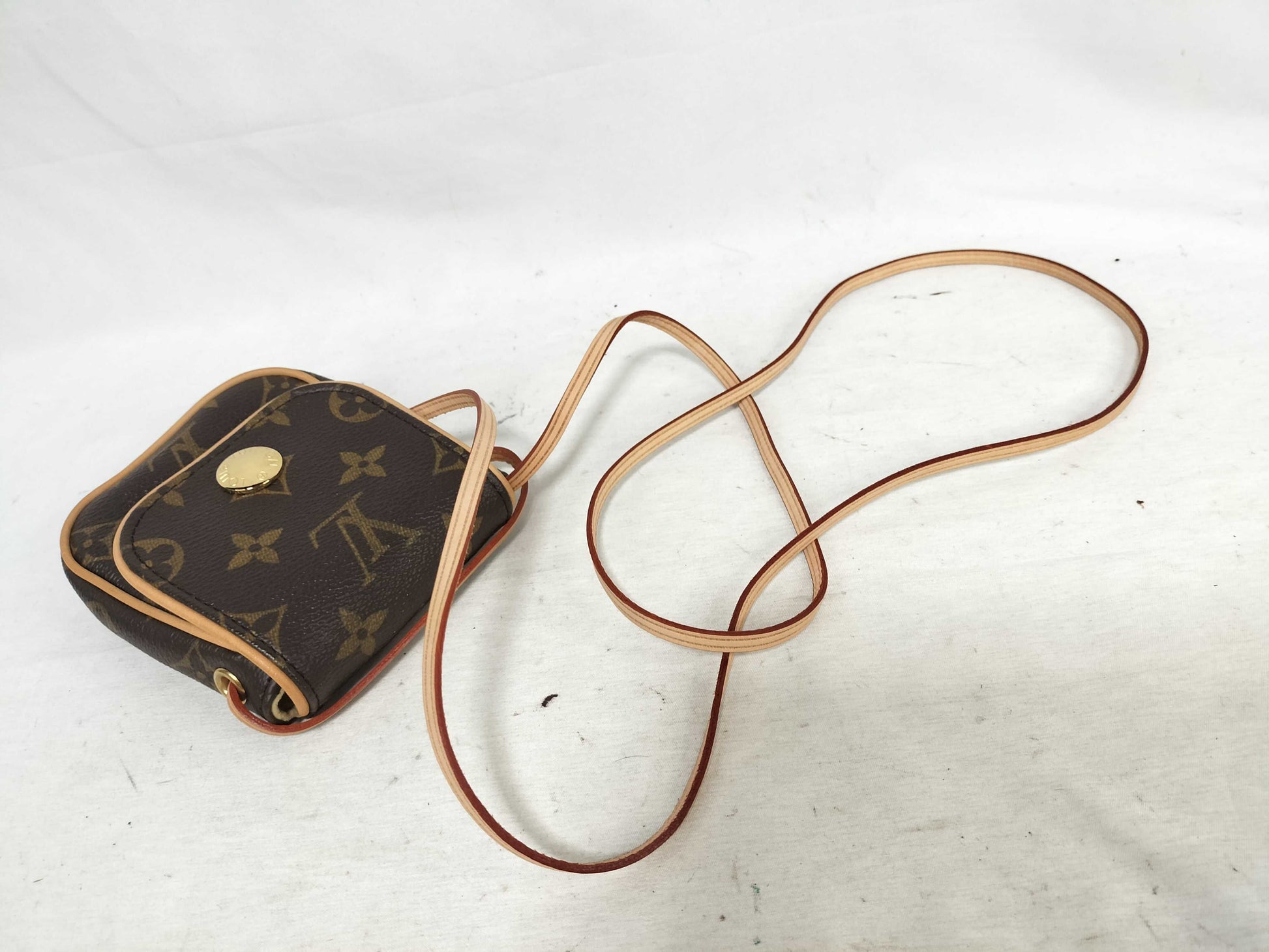 LOUIS VUITTON Monogram Cancun Pouch Shoulder Bag M60018