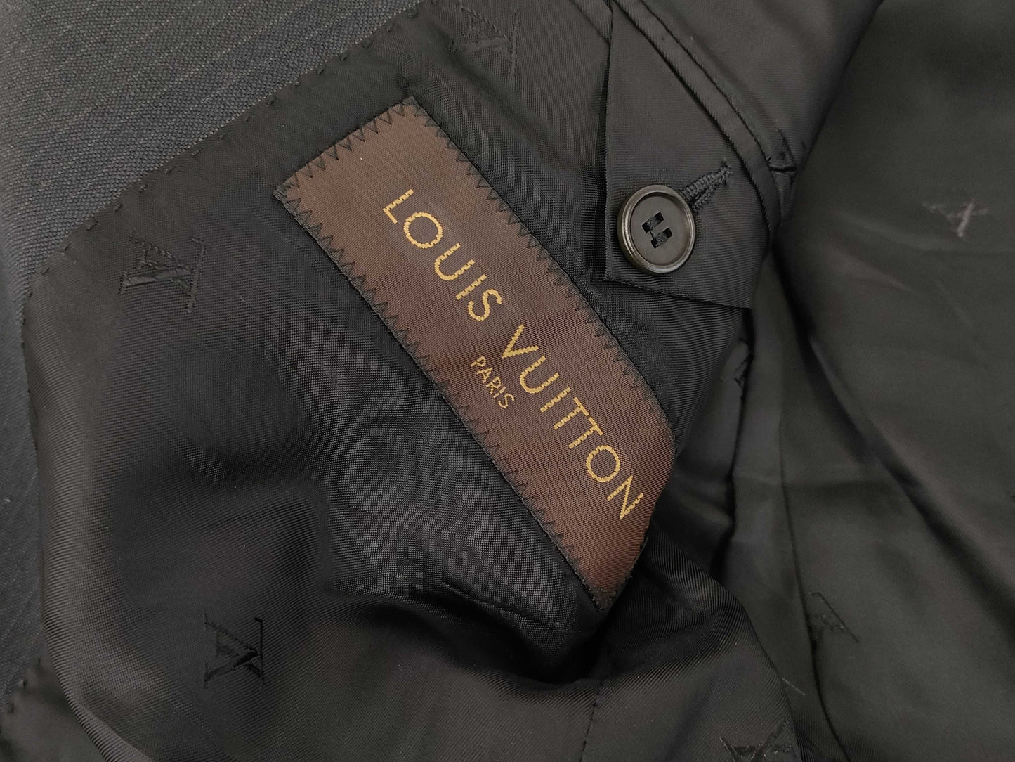LOUIS VUITTON Set Gray Jacket/Pants/Size 46 Other Apparel