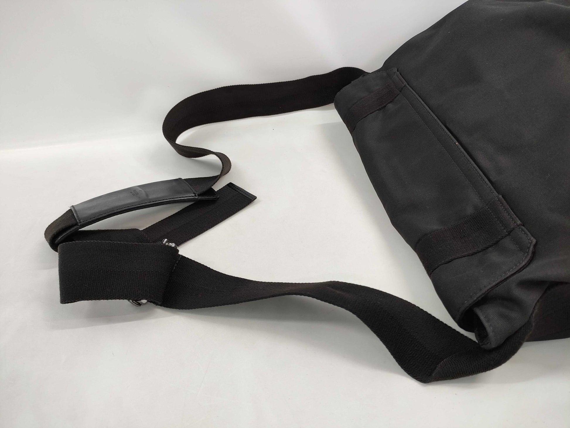 GUCCI Canvas Messenger Shoulder Bag