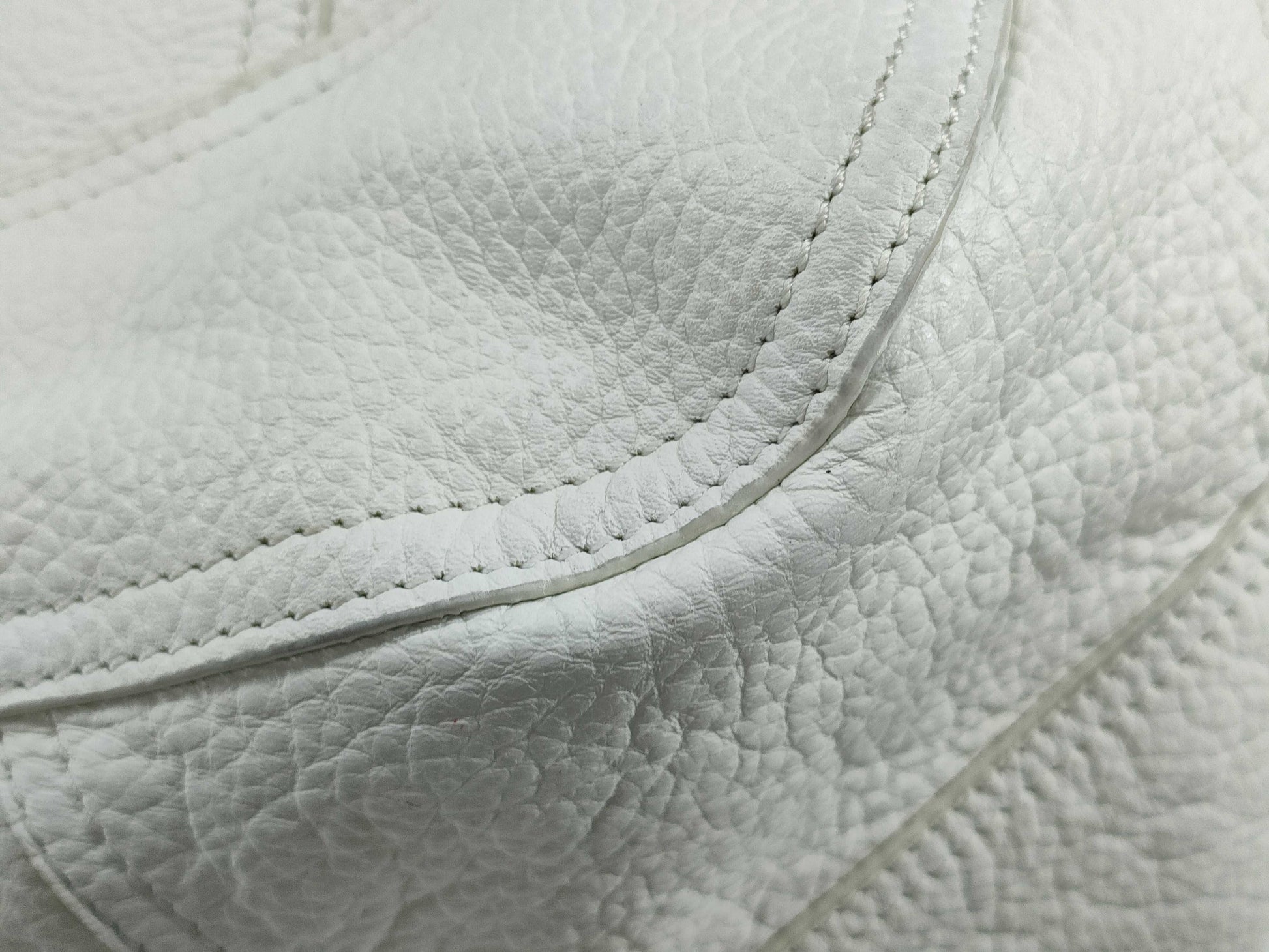 PRADA Prada White Tote Bag Vitello Dino Leather Tote Bag