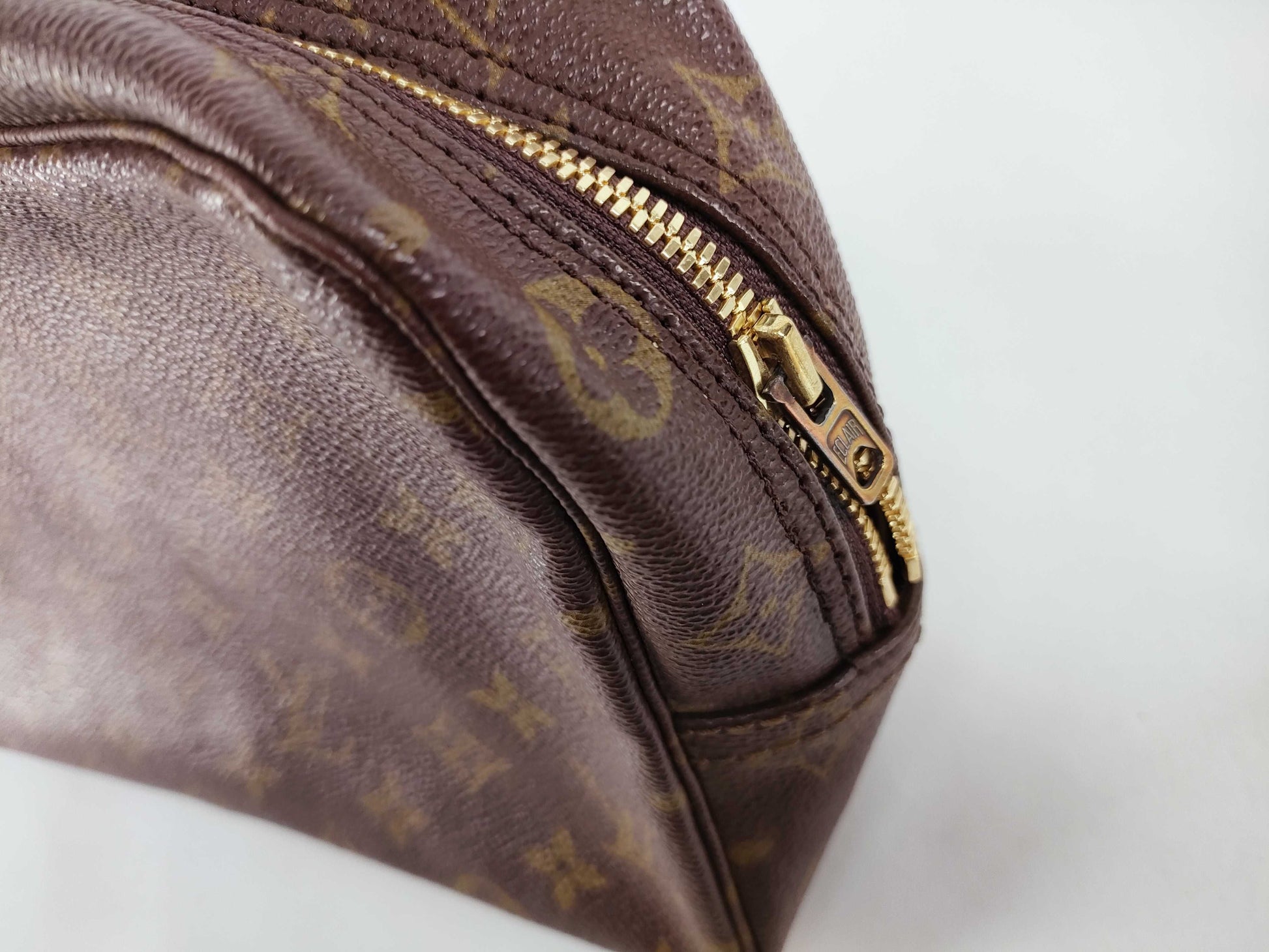 LOUIS VUITTON Monogram Louis Vuitton Monogram True Towelette Pouch