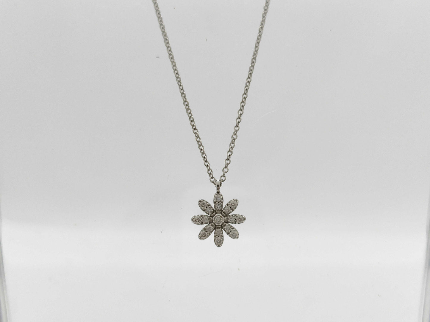 Tiffany&Co. Daisy Flower Diamond WG AU750 2.0g Necklace