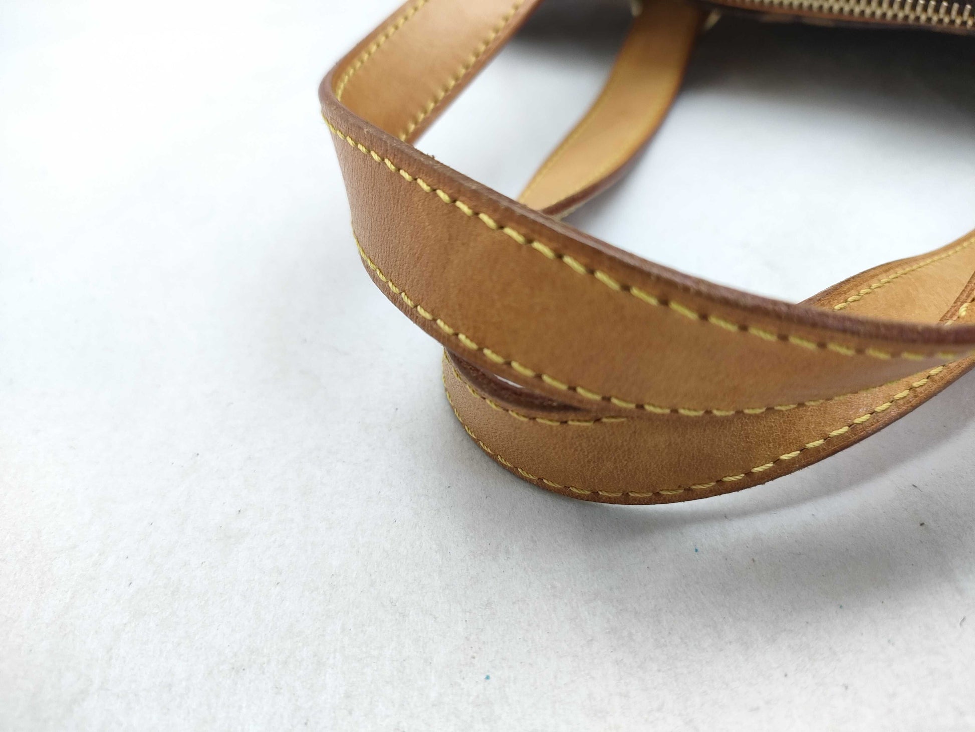 LOUIS VUITTON Monogram Louis Vuitton Monogram Popincourt Handbag