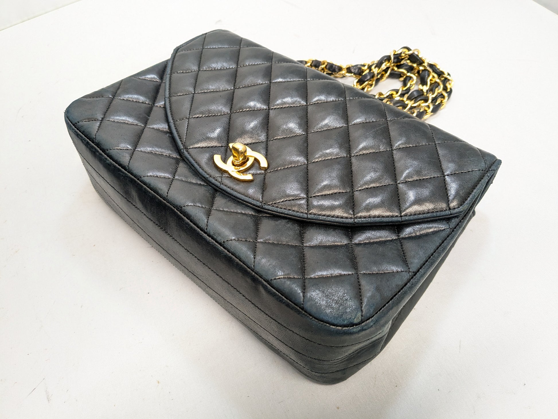 CHANEL Lam Matlasse Single 0858583 Seal Galler Shoulder Bag
