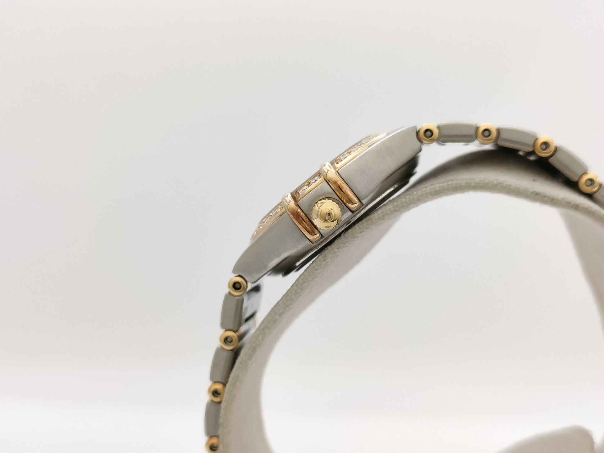 OMEGA 1267.30 Constellation Mini 56130142 Shell Dial Quartz Women's Watch