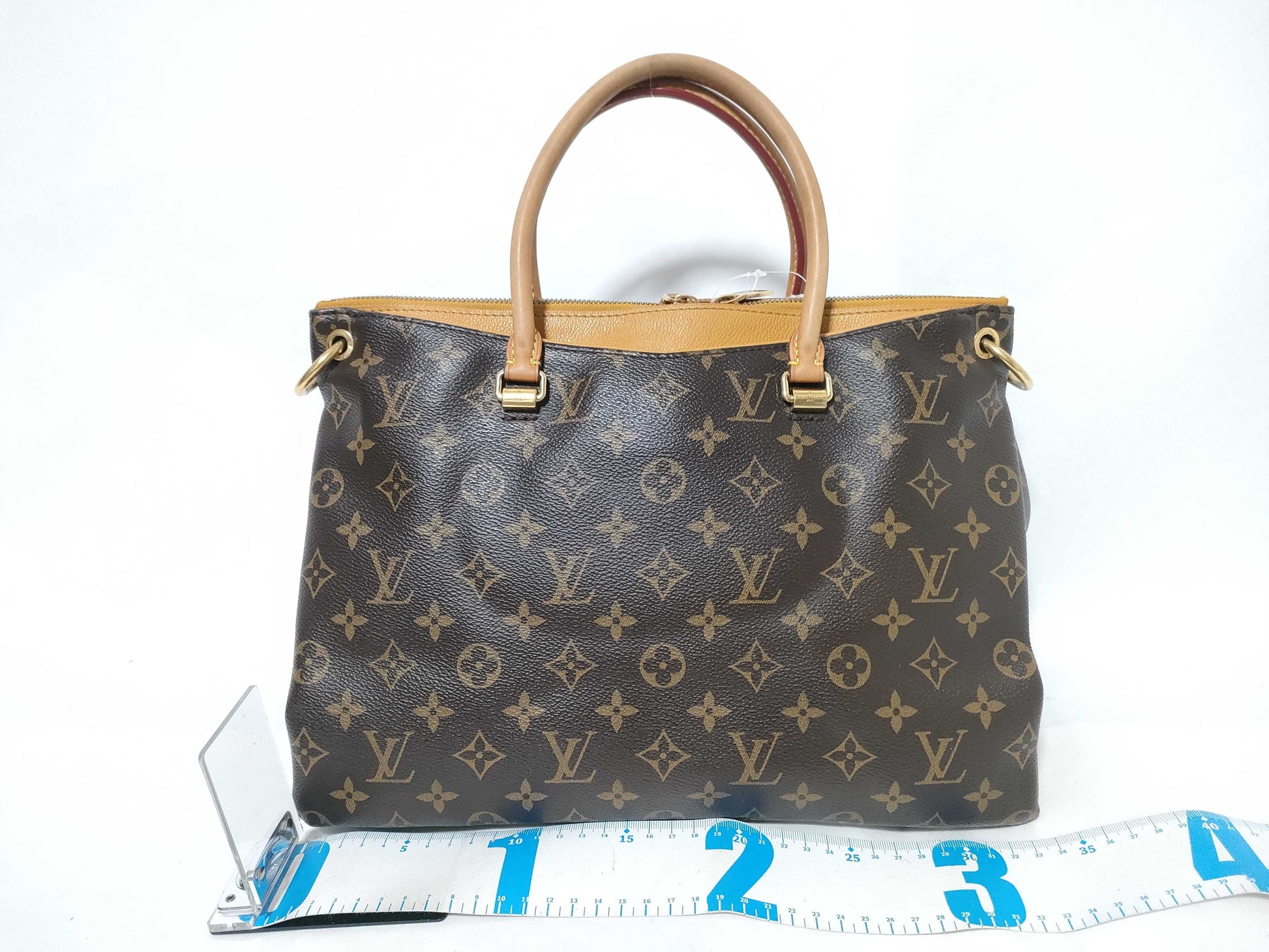 LOUIS VUITTON Louis Vuitton Monogram Pallas Handbag