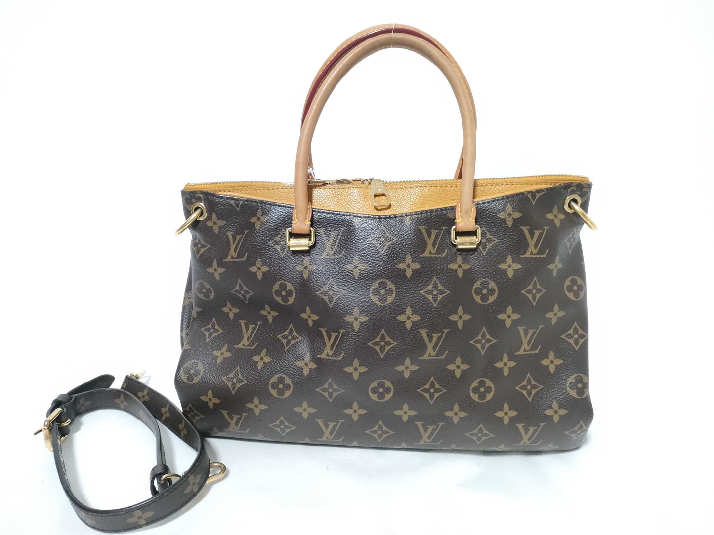 LOUIS VUITTON Louis Vuitton Monogram Pallas Handbag