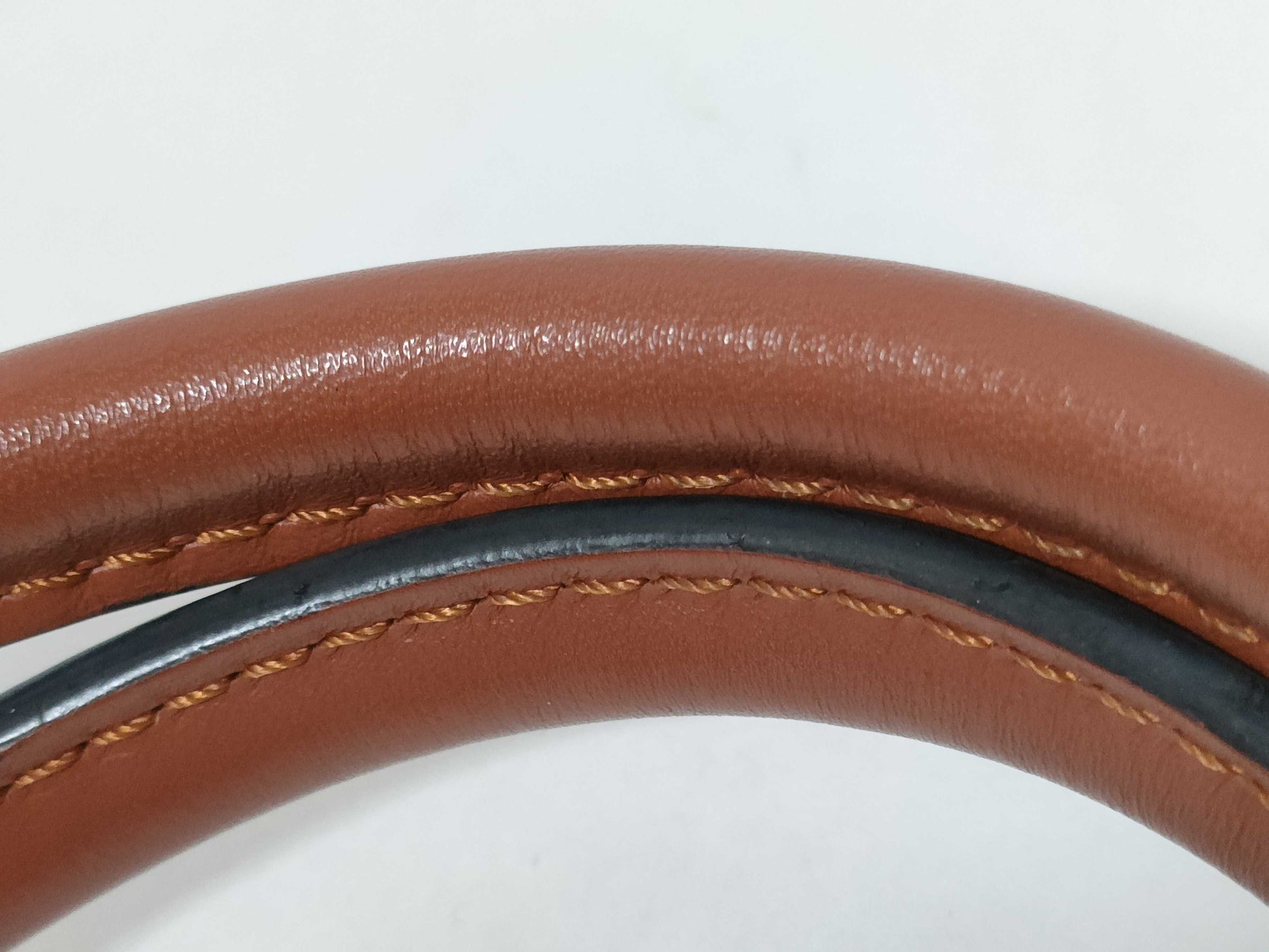 LOUIS VUITTON On My Side MM Handbag