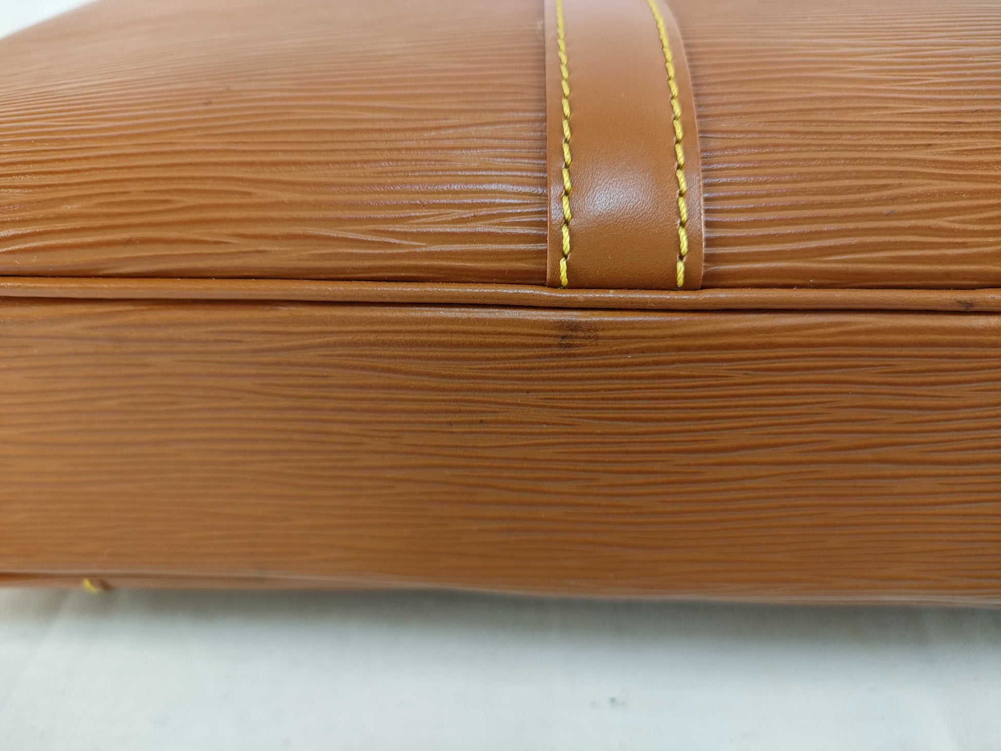 LOUIS VUITTON Epi Louis Vuitton / Epiport Documan Business Bag Business Bag