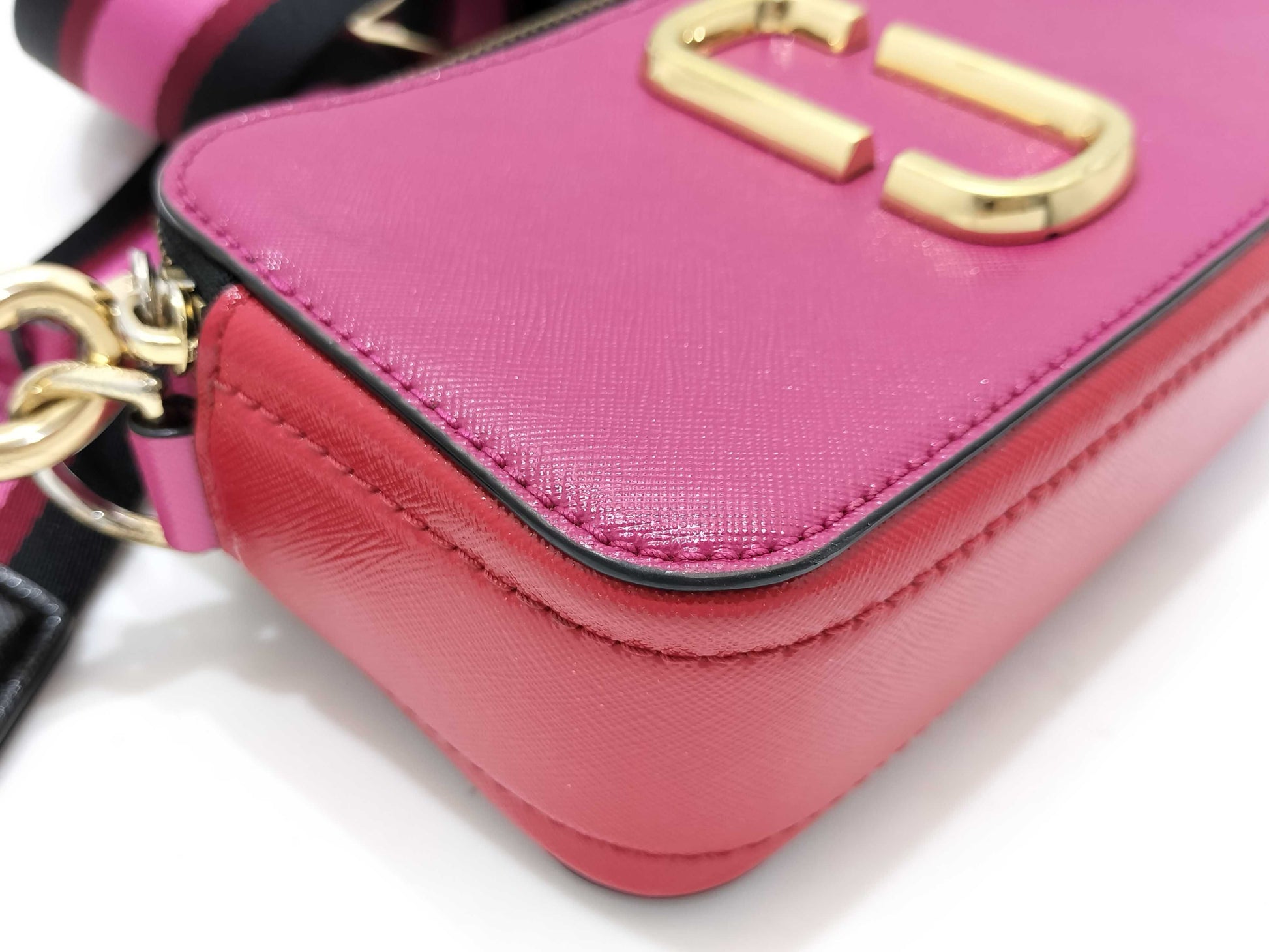 MARC JACOBS Marc Jacobs Snapshot Shoulder Bag Pink Shoulder Bag