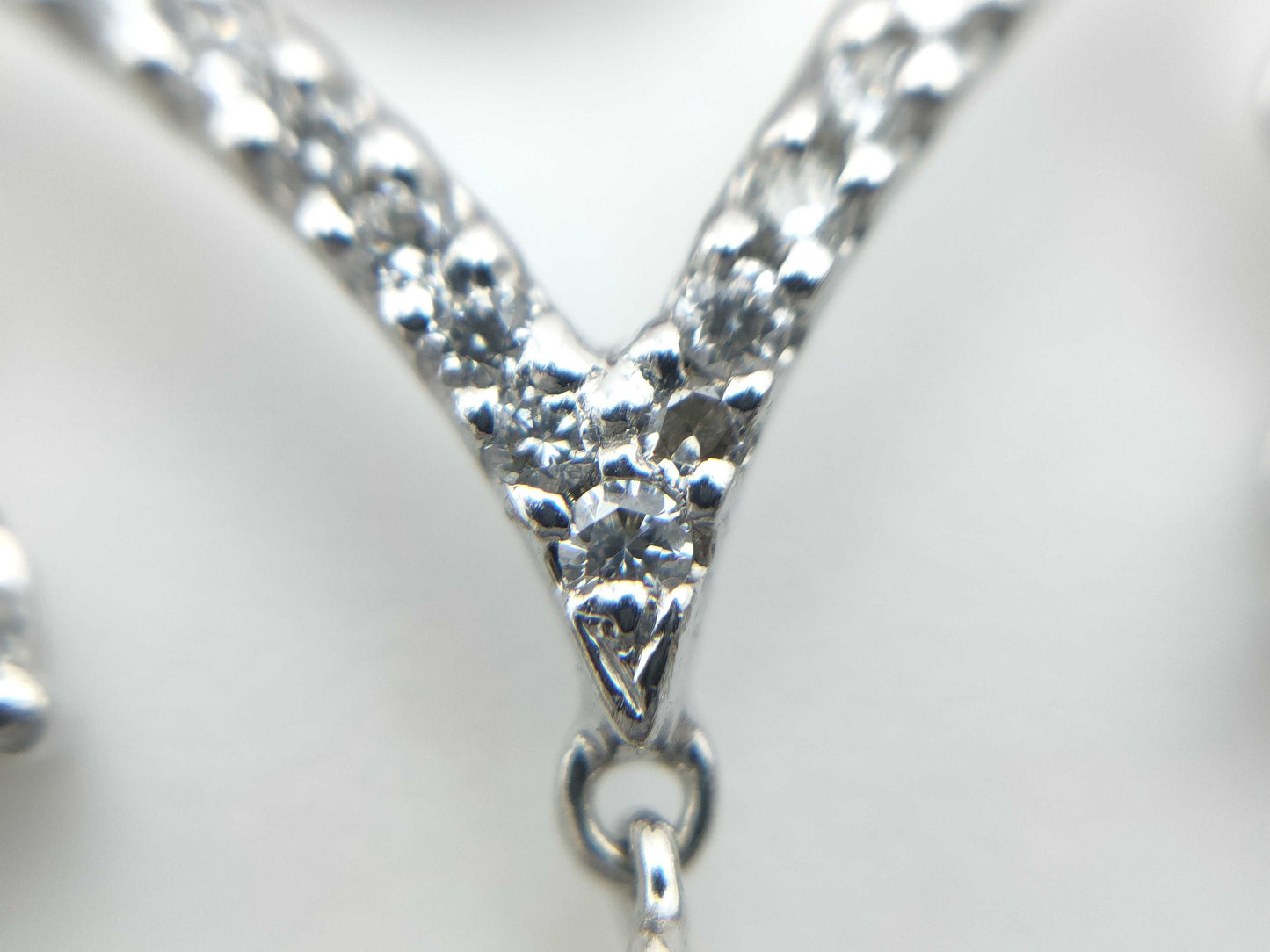 R3.95ct D2.20/0.69ct 750 17.8g Necklace