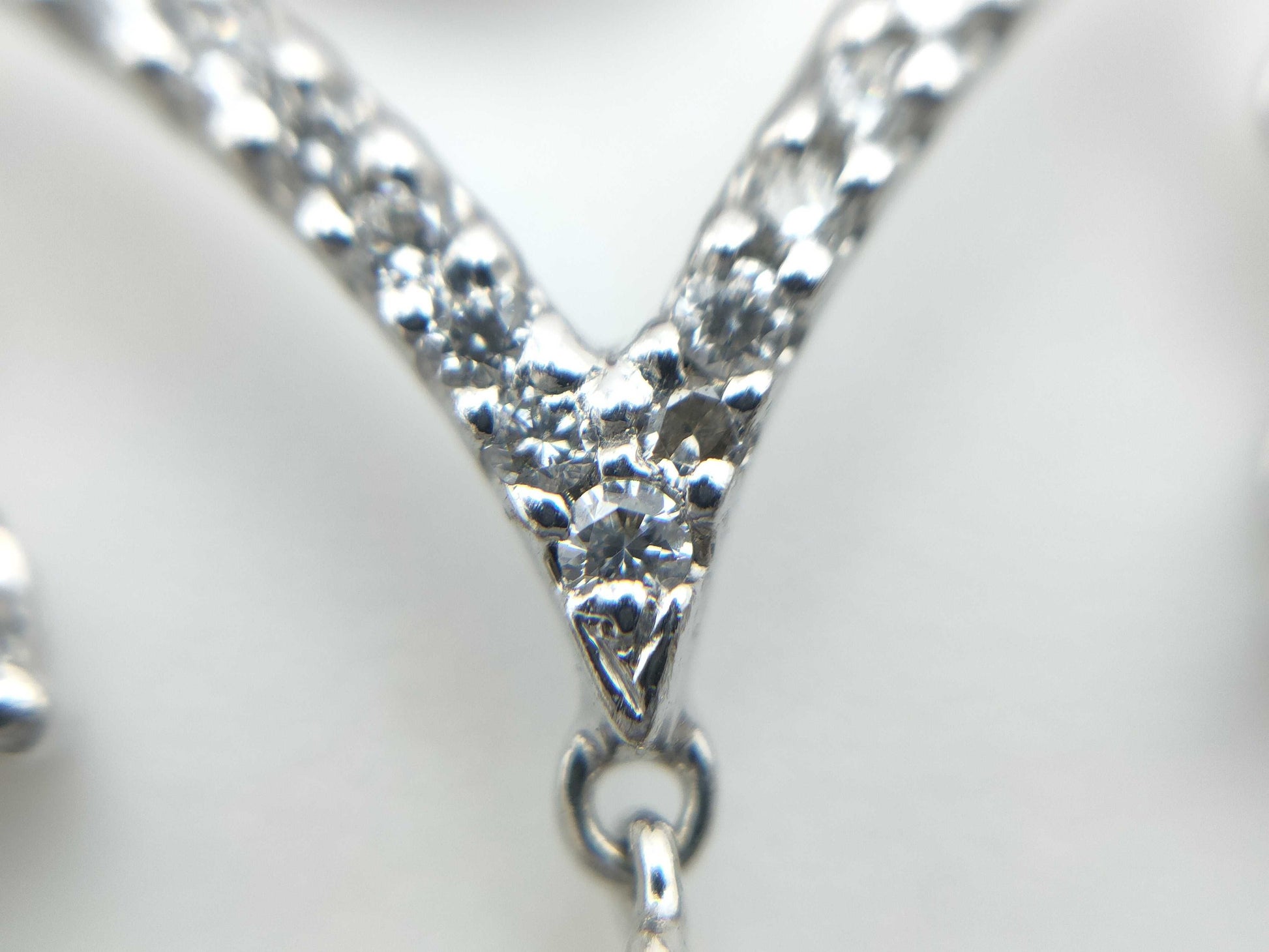 R3.95ct D2.20/0.69ct 750 17.8g Necklace