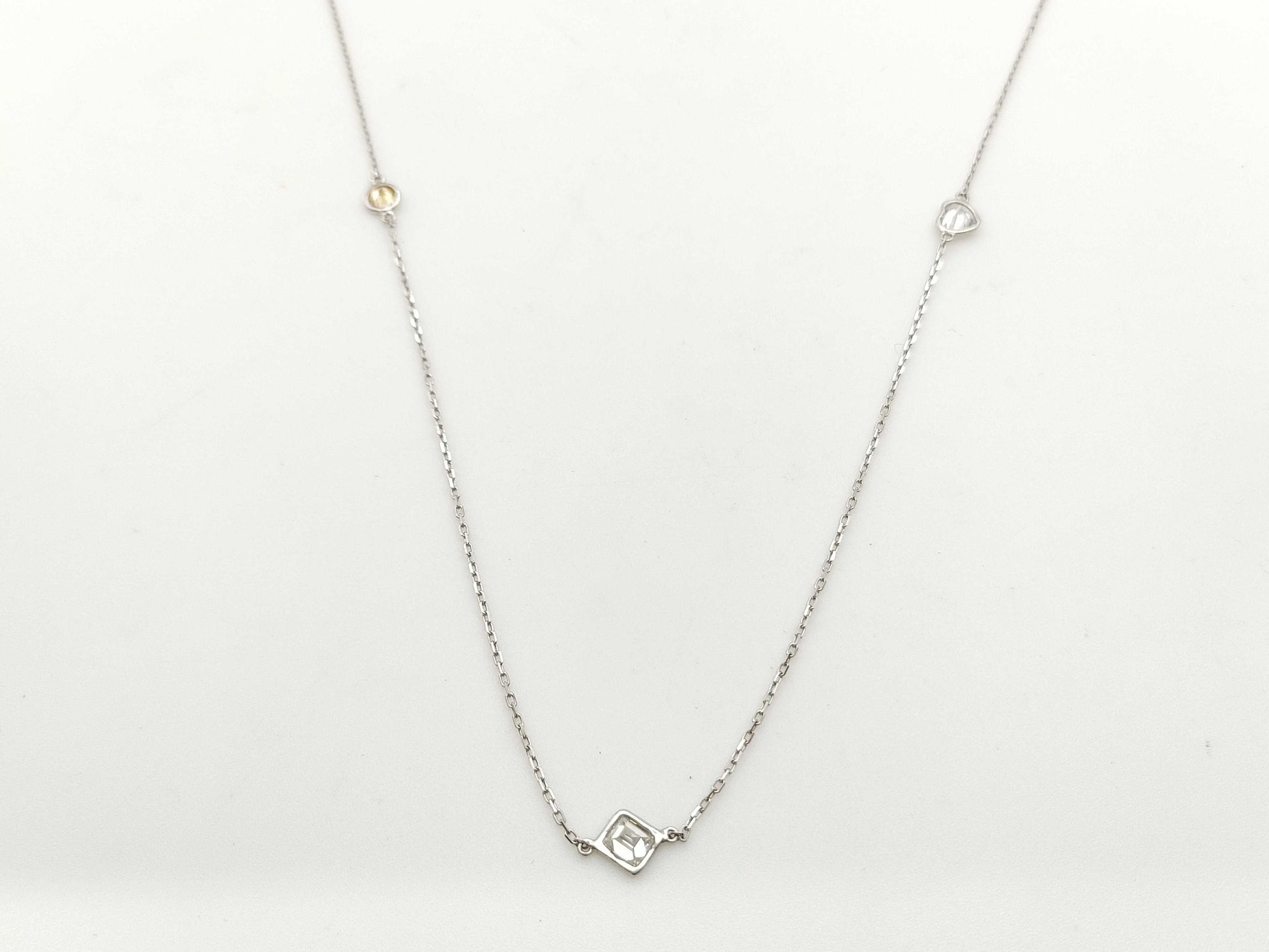Station D2.50ct K18WG 4.2g Necklace